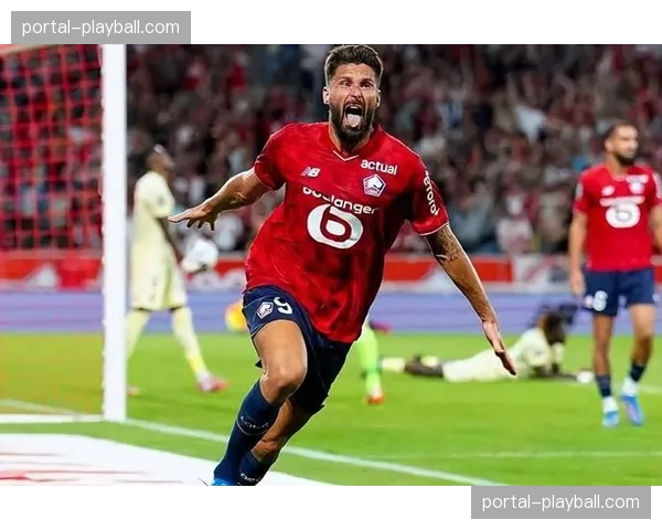 吉鲁以39岁145天成为法甲历史第7年长进球球员，老将点射展现射手本色